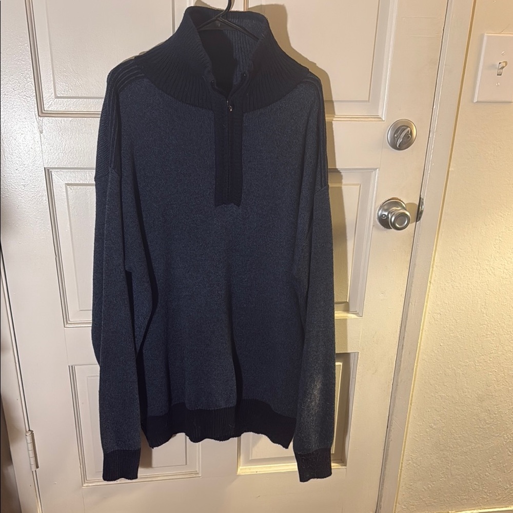 Pronti Men's Navy Blue Sweater
